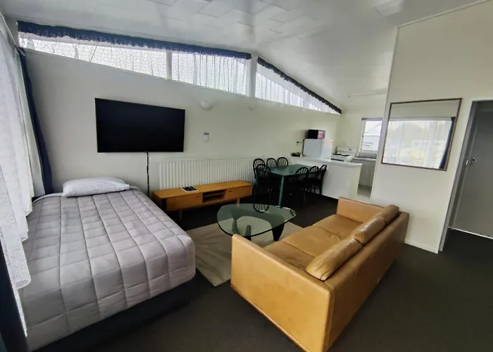 Manhattan Motel 3*