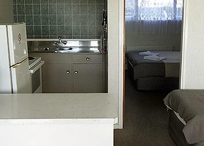 Manhattan Motel 3*
