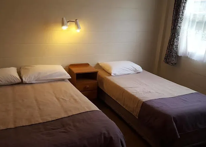 Manhattan Motel